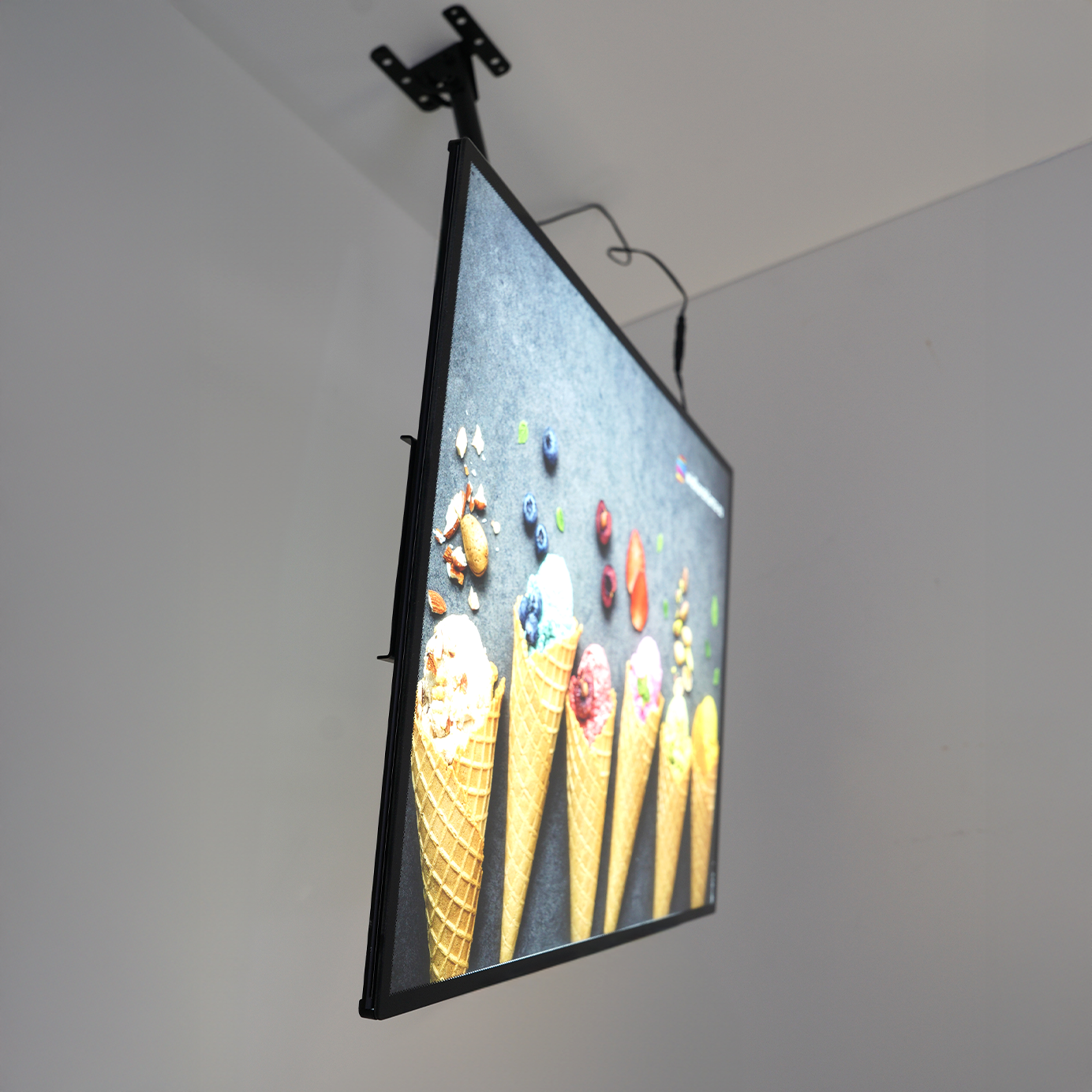 Uchwyt sufitowy TV Style do ramki LED ledmesee jednostronnej